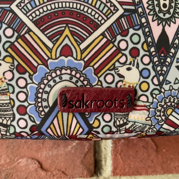 Sakroots Sak On The Go Small Messenger Travel Crossbody Graphic Print NWOT - Picture 14 of 16
